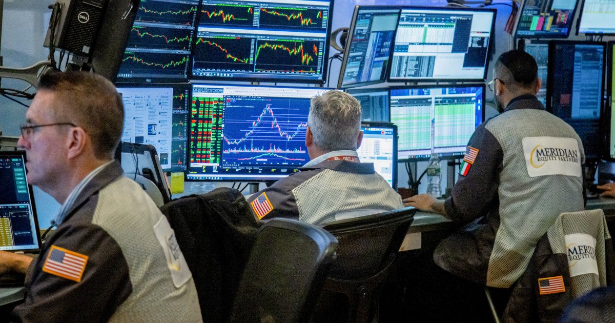 S&P 500 posts third straight losing day as traders eye Middle East tensions, Trump’s next steps