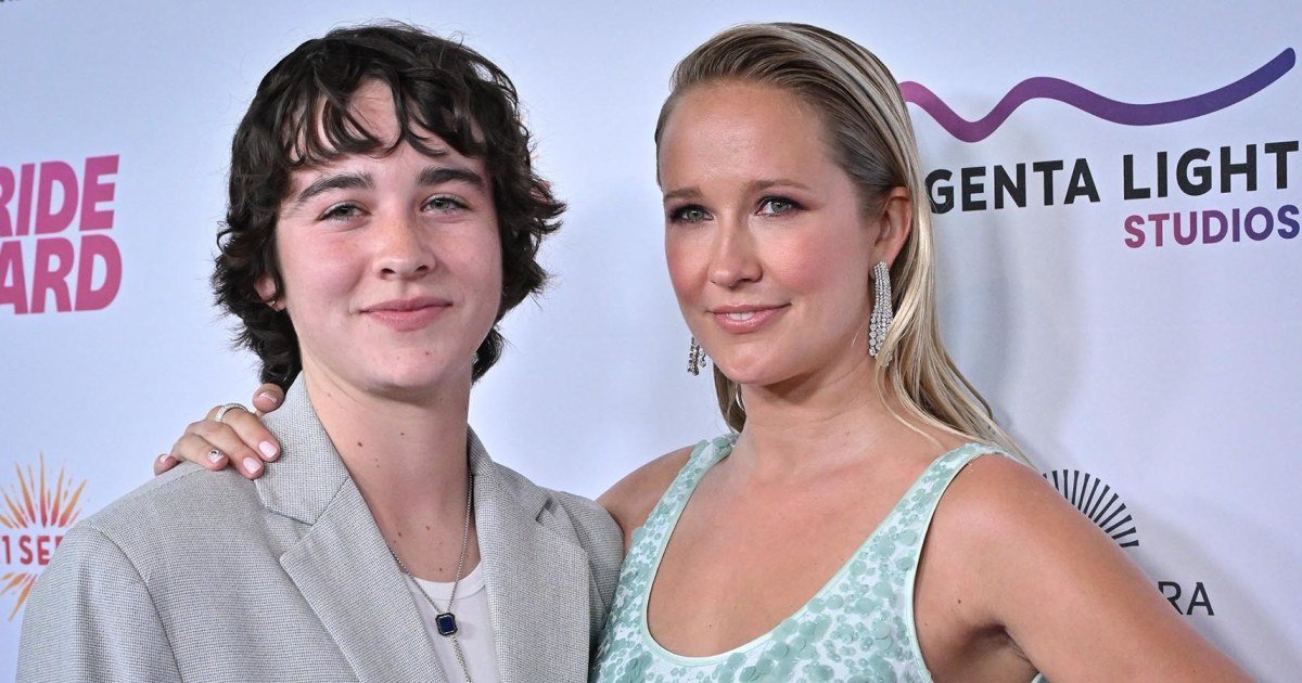 Anna Camp addresses age gap between her and girlfriend Jade Whipkey