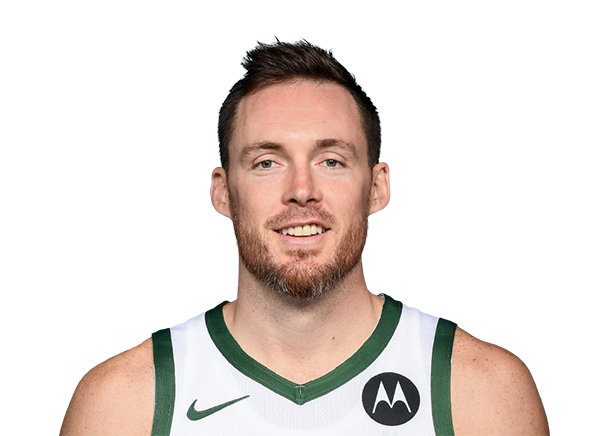 Sources - Bucks' Pat Connaughton picks up $9.4M option