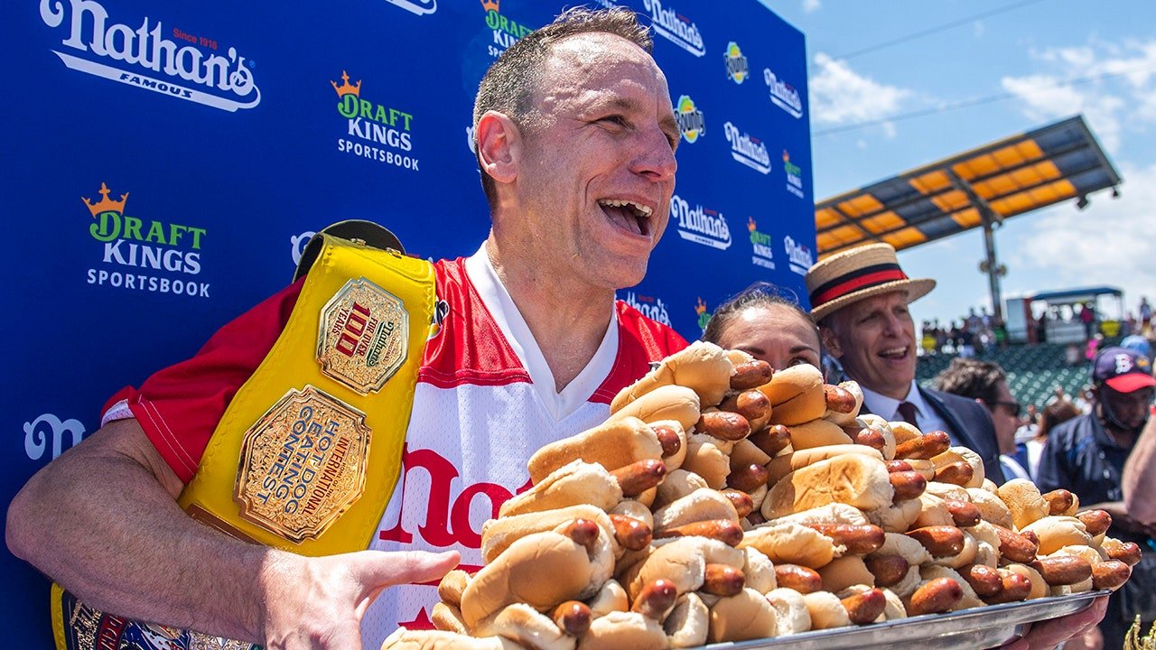 Joey Chestnut to compete in 2025 Nathan's Hot Dog Eating Contest
