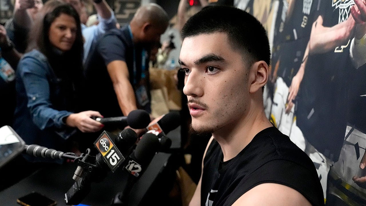 Grizzlies' Zach Edey caught driving 101 mph in 55-mph zone, police say