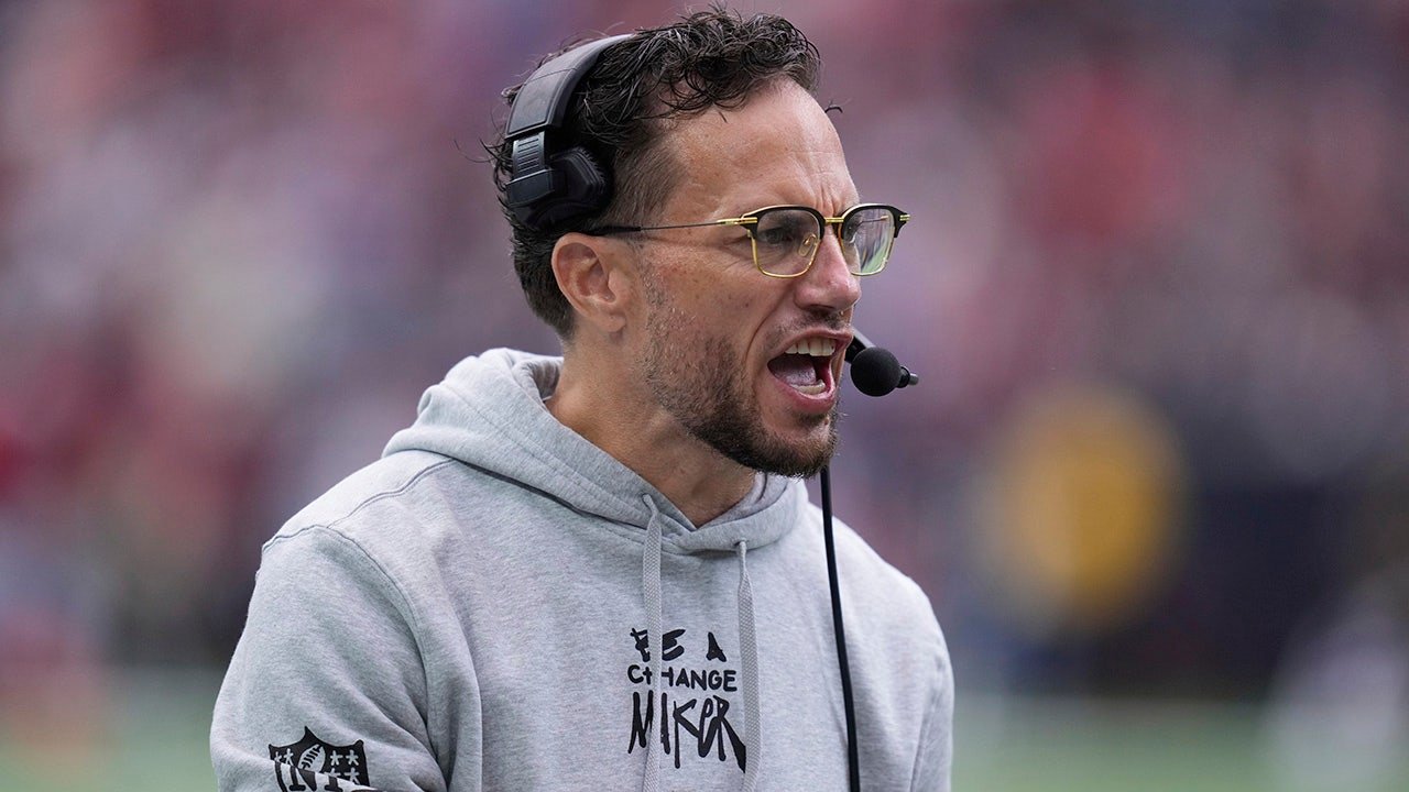 Dolphins coach Mike McDaniel blunt about Ramsey trade situation at minicamp