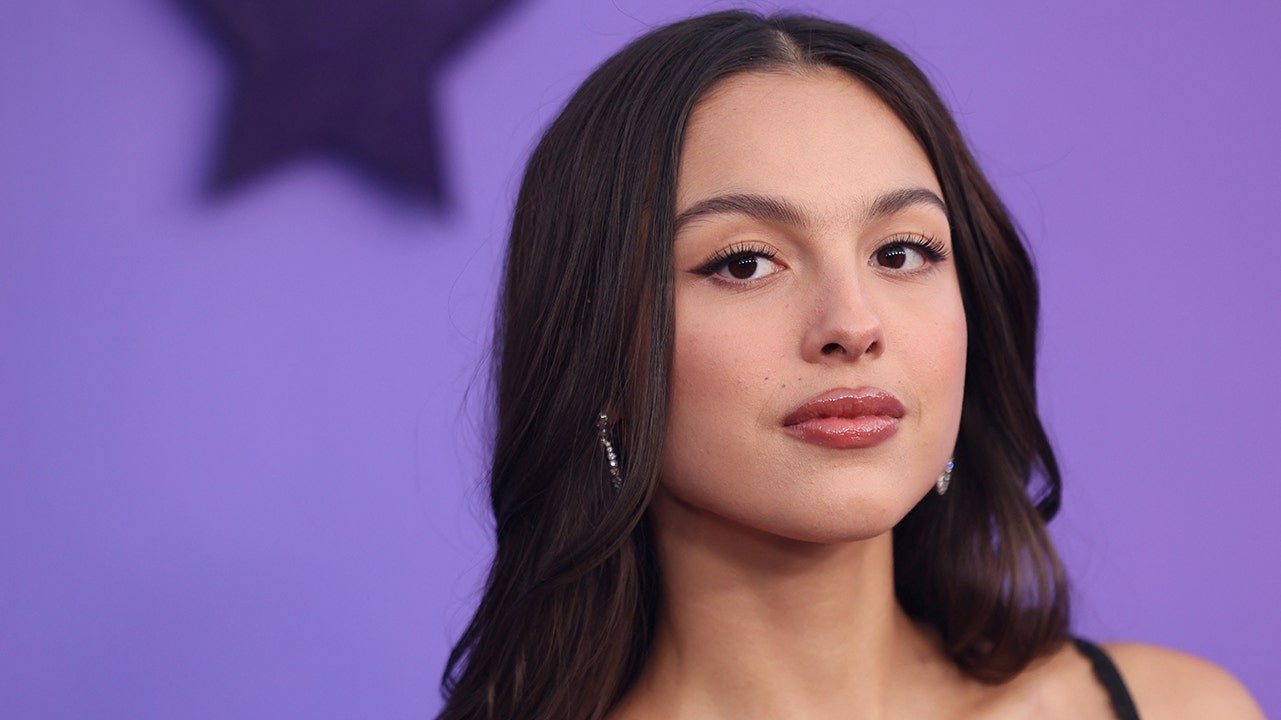 Olivia Rodrigo backs anti-ICE protests against 'violent deportations' in LA