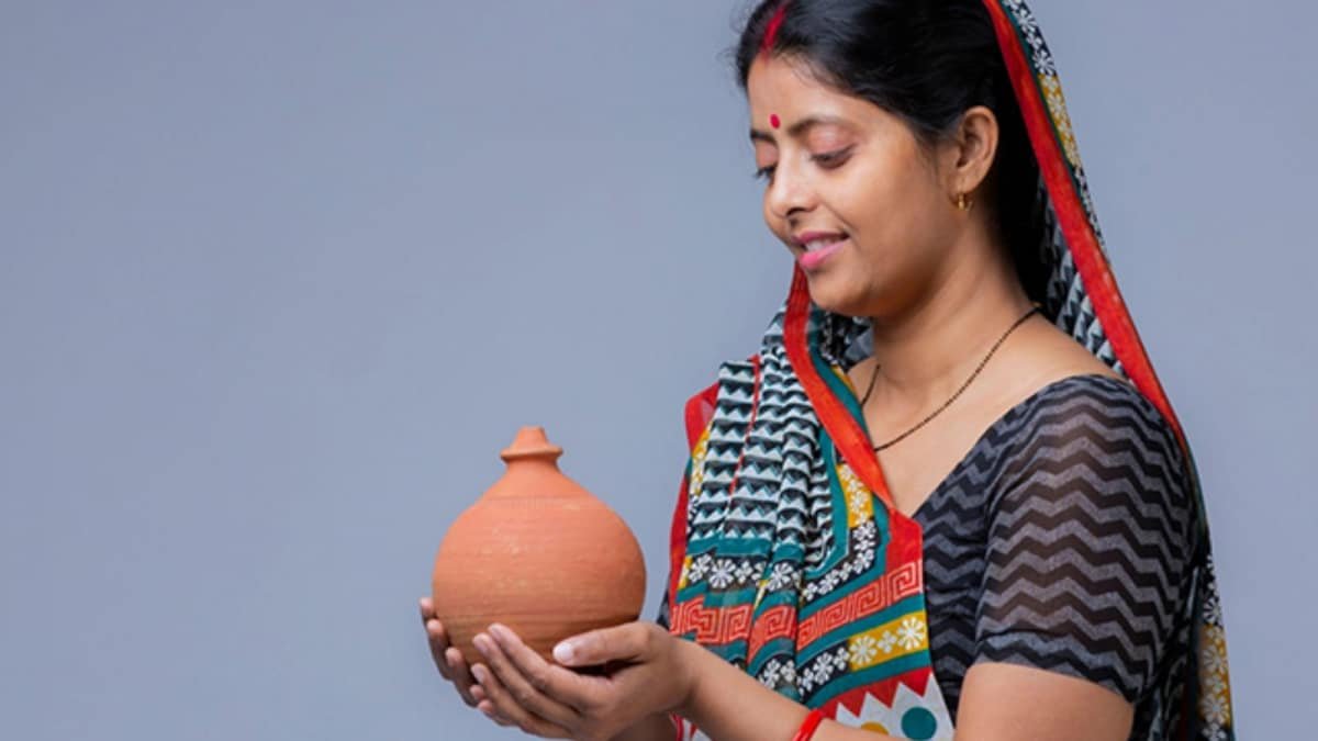 Mahila Samman Savings Certificate: Who Can Invest And What Are The Benefits? | Business News