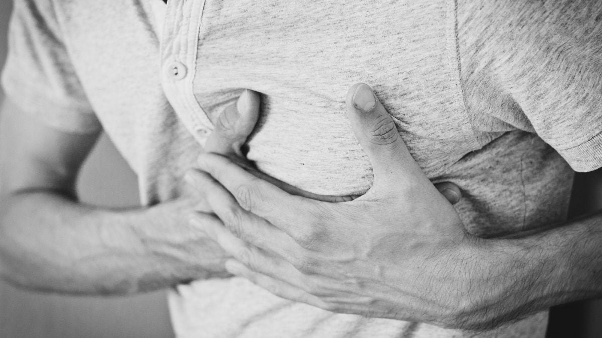 7 Warning Signs Of Heart Blockage You Should Never Ignore