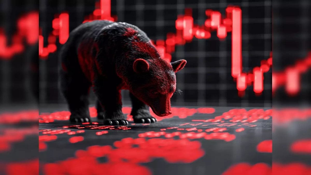 Why Is Stock Market Falling Today? Sensex Down 700 Points, Nifty Below 24,550; Key Reasons