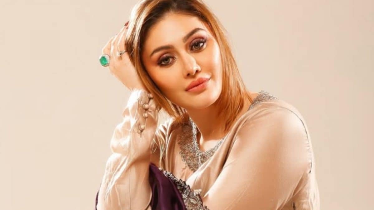 What Is Epilepsy, Which Shefali Jariwala Battled For 15 Years? Symptoms, Causes And Treatment | Lifestyle News