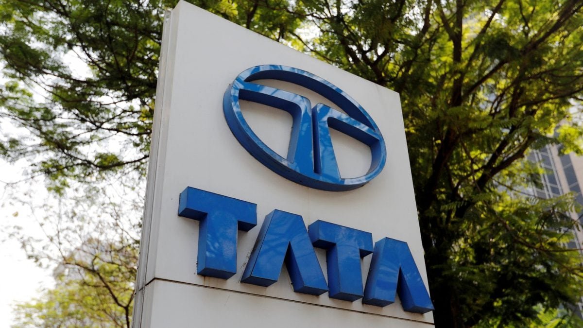 Tata Motors Shares Fall 5% After JLR Sees Lower Margins For FY26; Key Points