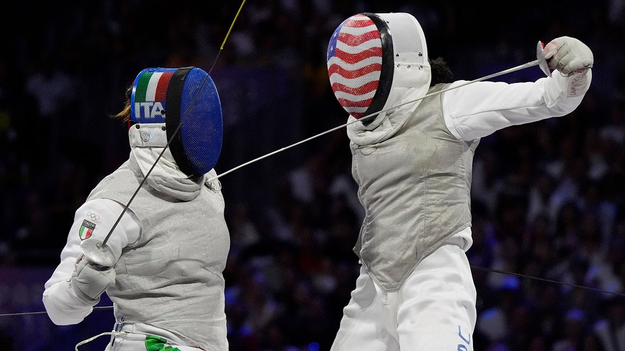 USA Fencing amends policies on LGBTQ-friendly host sites and national anthem