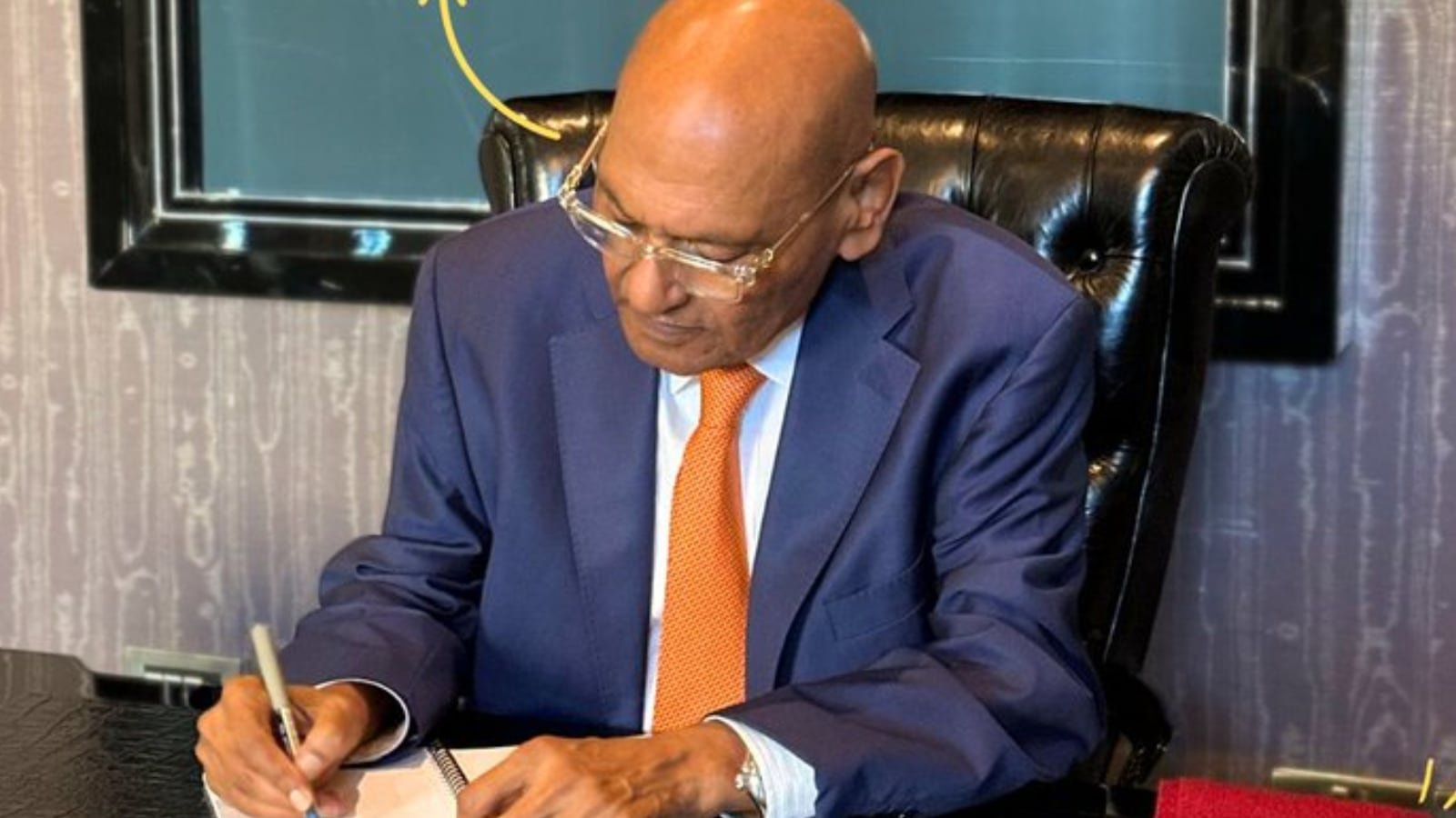 'World Doesn’t Move Because Of Grammar...': Vedanta's Anil Agarwal Shares Success Mantra In Life | Business News