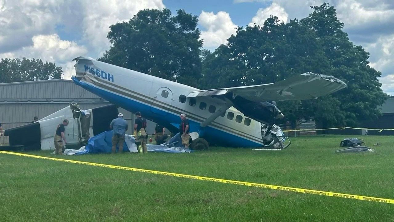 Tennessee skydiving plane crashes just after takeoff, leaving multiple injured