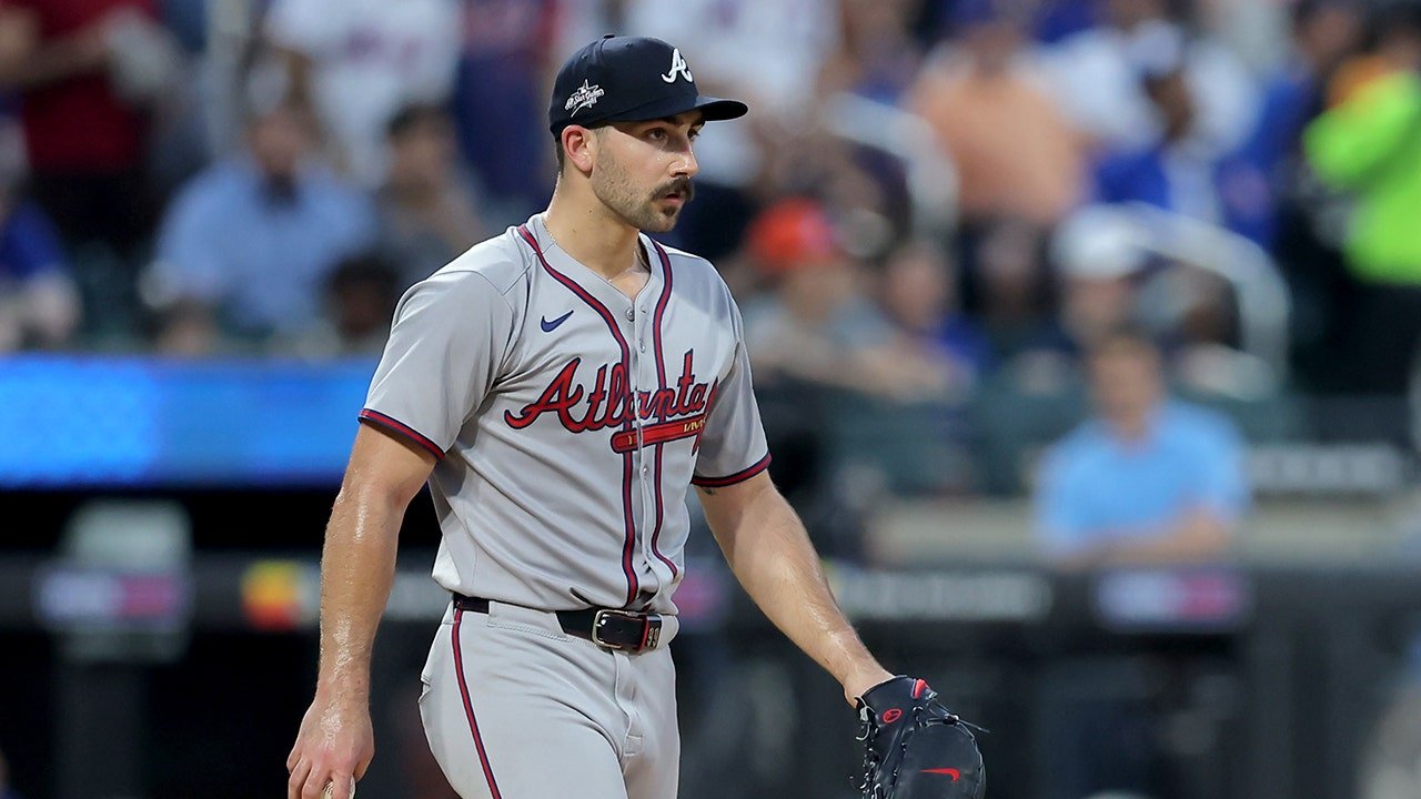 Braves pitcher silences a grumbling Juan Soto with verbal jab after strikeout