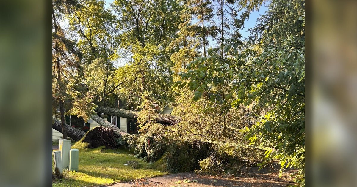 At least 3 dead after tornado rips through North Dakota, northern Minnesota sustains heavy storm damage