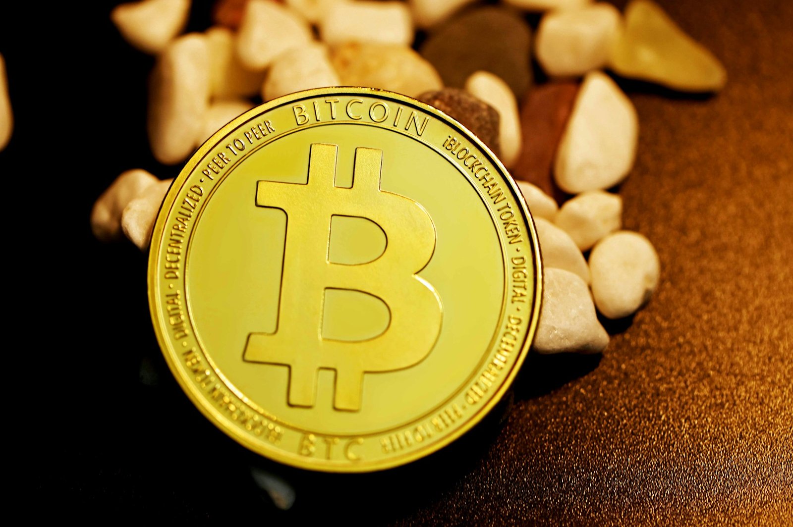 Bitcoin Forming Inverse Head And Shoulders Pattern