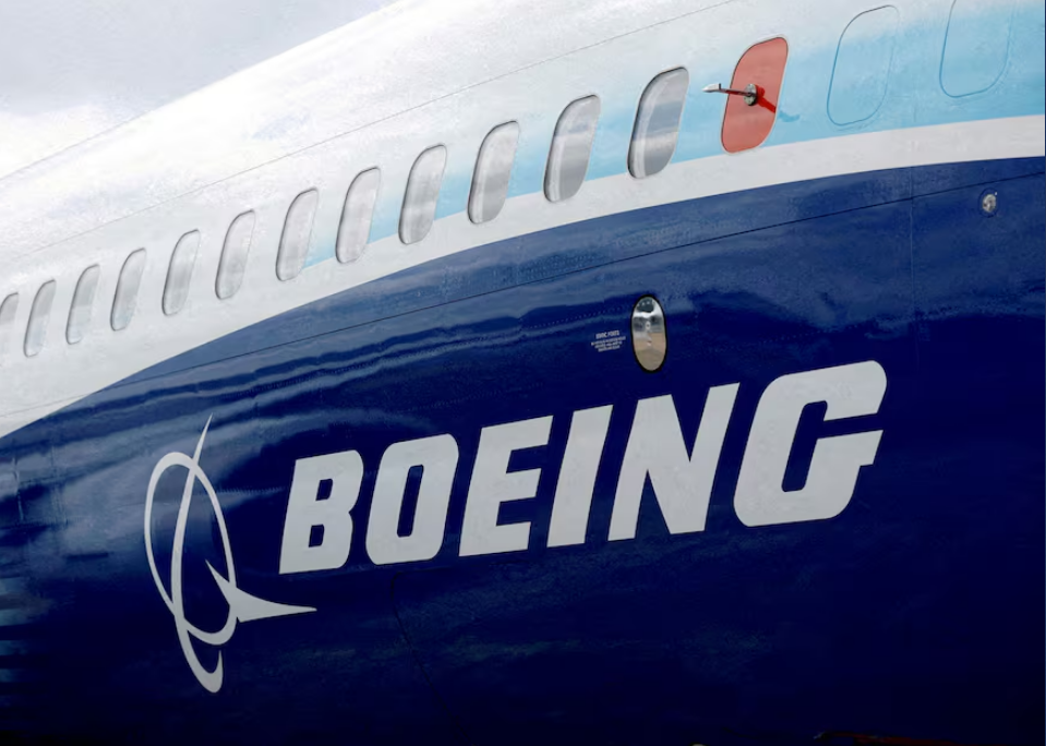 Boeing resumes China deliveries