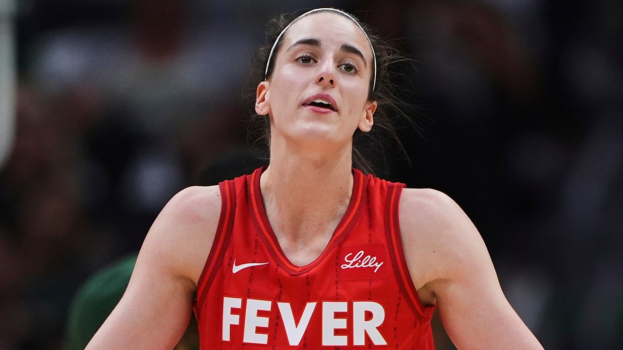 Caitlin Clark stays ice cold from 3-point range as Fever top Storm