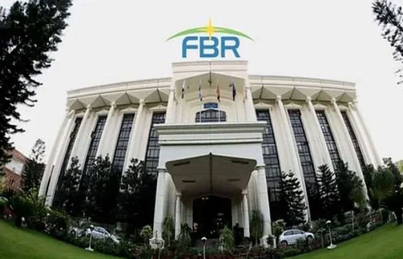 FBR plans to freeze bank accounts of Non-Filers, says Langrial