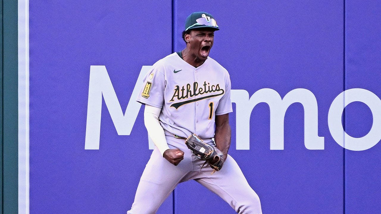 Athletics' Denzel Clarke makes catch of the year, robs Angels of home run