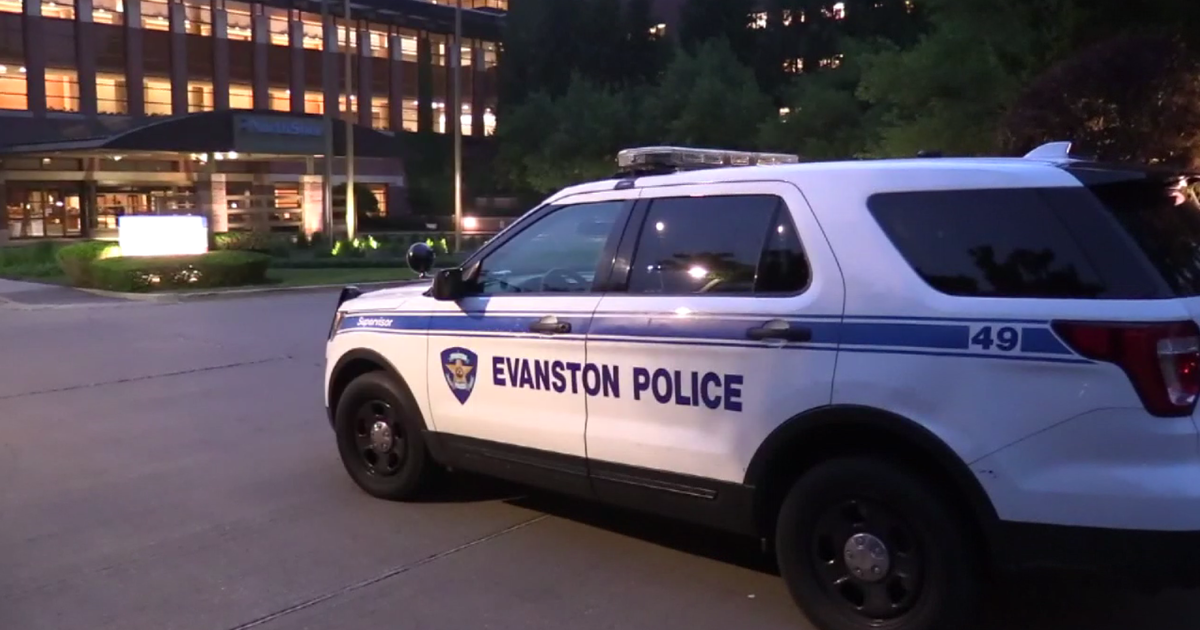Shooting inside ER of Evanston Hospital outside Chicago leaves security guard wounded