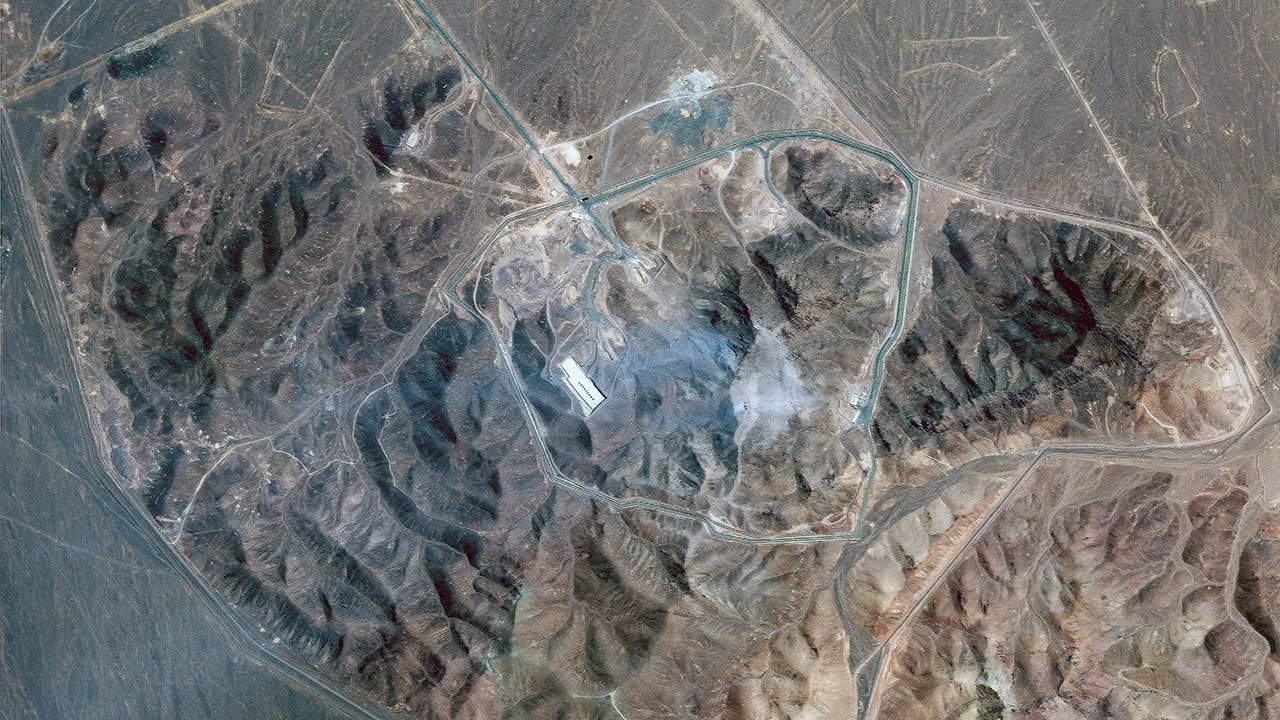 Middle East expert: Iran trying to 'save face' after nuclear site strikes