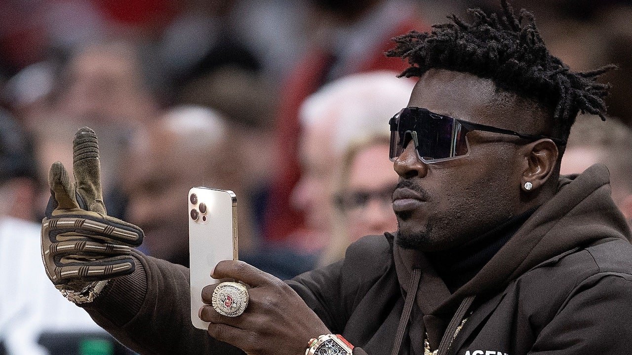 Antonio Brown posted on social media after an attempted murder warrant was issued