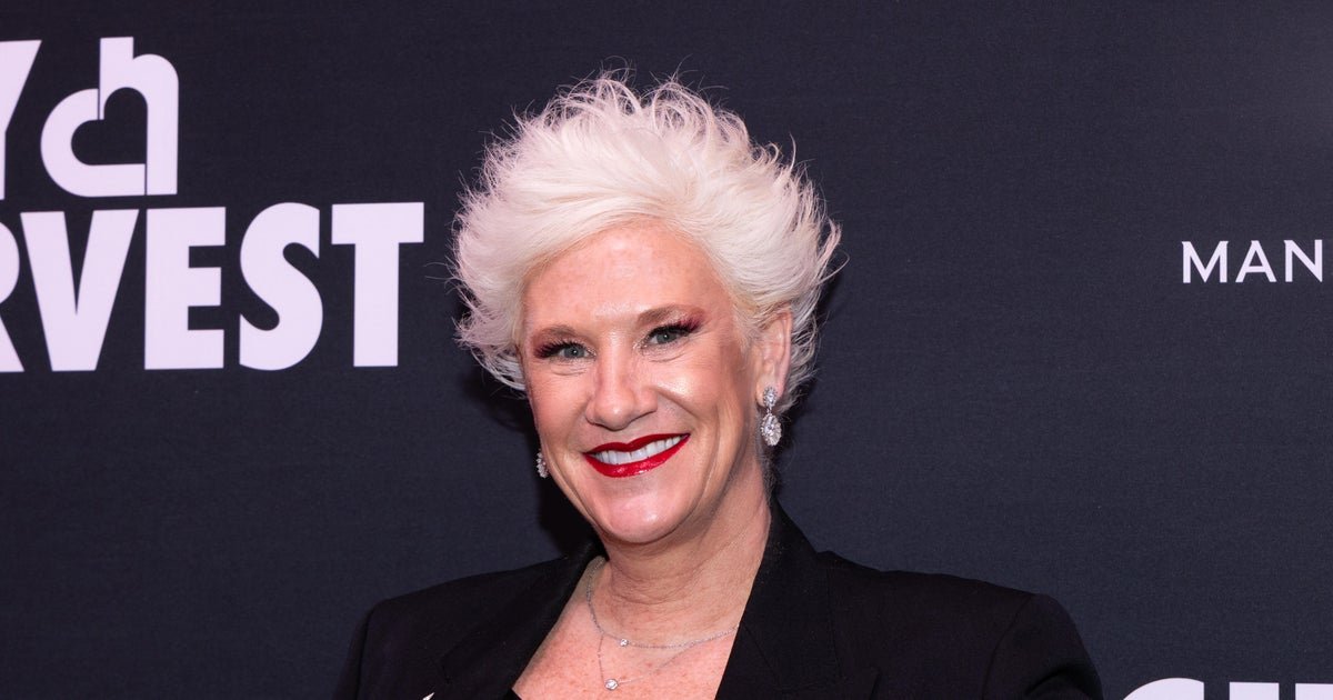 Anne Burrell, Food Network star, dies at 55