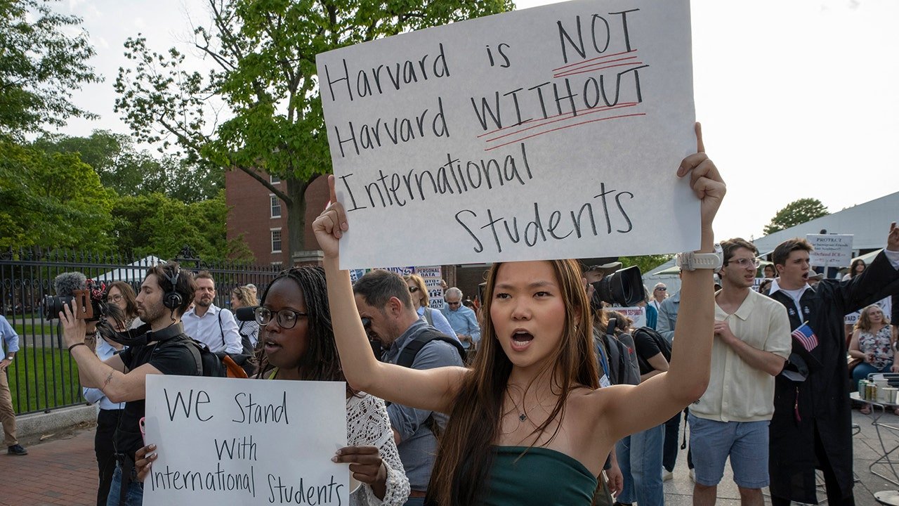 Harvard wins court order allowing international students amid Trump dispute