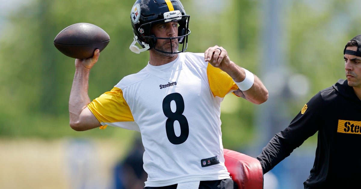 Aaron Rodgers reveals he got married but Steeler QB's wife remains a mystery