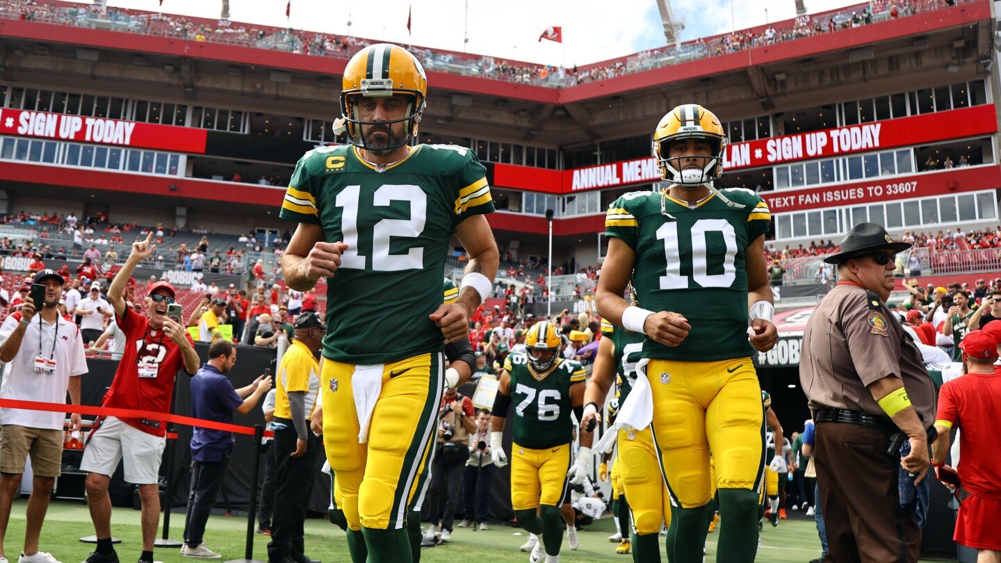 Jordan Love "can't wait" to face Aaron Rodgers when Packers play Steelers