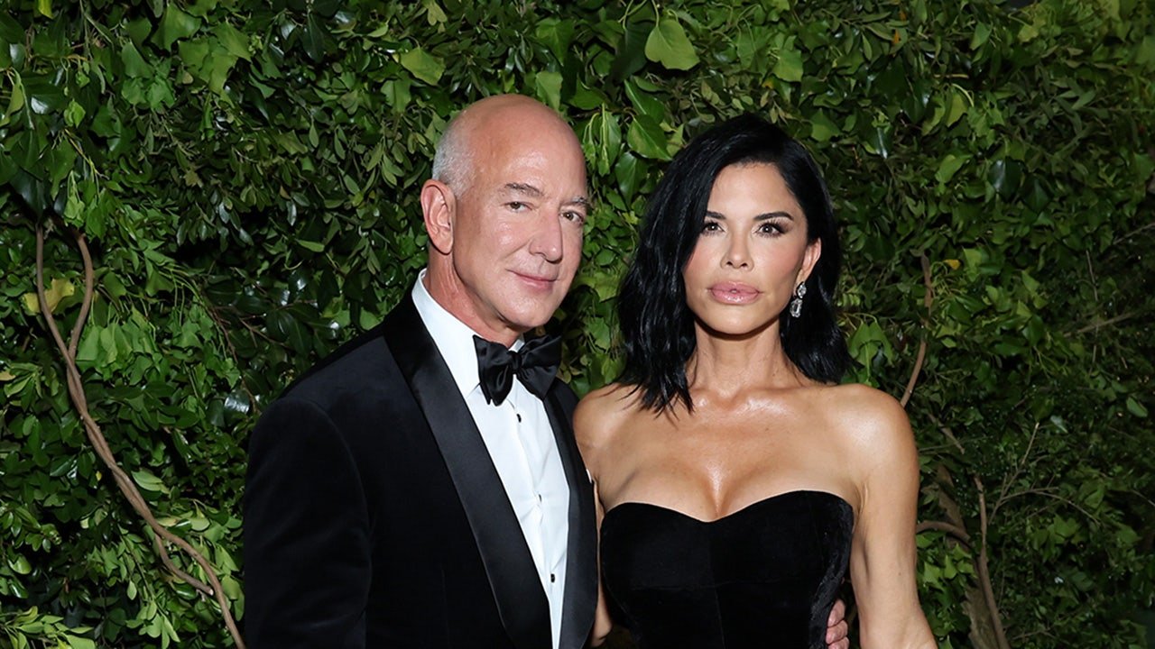 Jeff Bezos, Lauren Sánchez change Venice wedding venue over security concerns: report