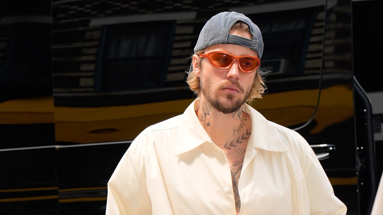 Pop star Justin Bieber discusses healing, anger issues after paparazzi incident