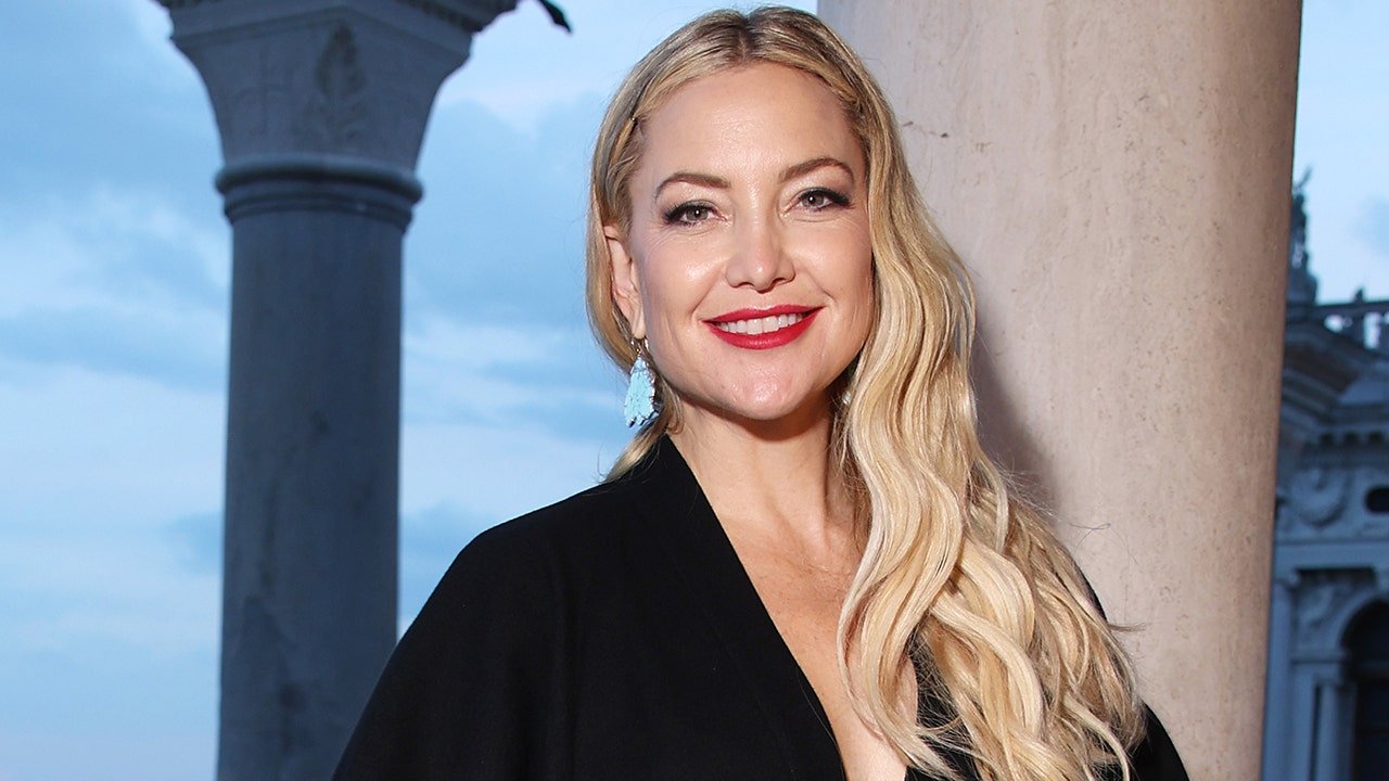 Kate Hudson nearly 'divorced' parents for career before 'Party of Five' role