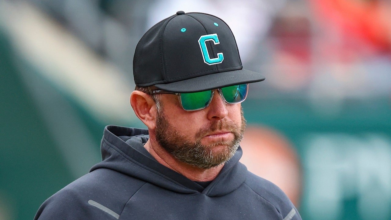 Coastal Carolina coach calls Florida's O'Sullivan 'bully' after tournament