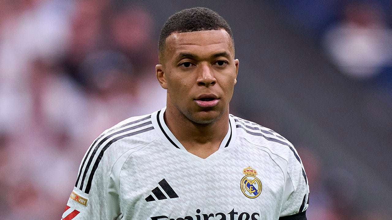 Kylian Mbappé hospitalized with gastroenteritis, misses Real Madrid match