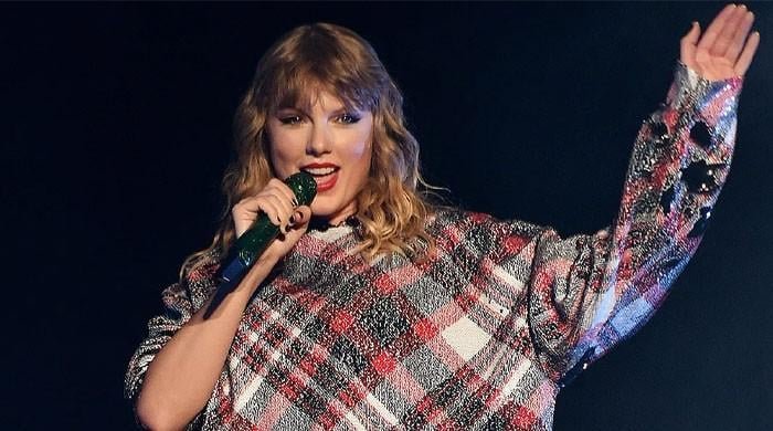 Taylor Swift marks major milestone with 'Reputation' after buying masters