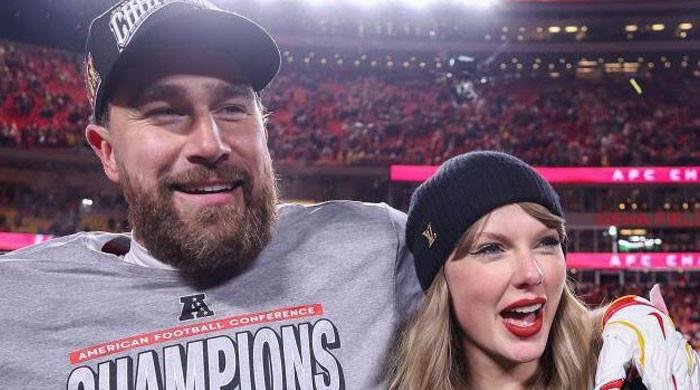Taylor Swift gives subtle nod to Travis Kelce during hospital visit