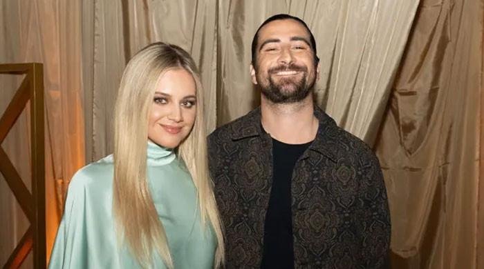 Kelsea Ballerini heaps on praises for Noah Kahan after recent performance