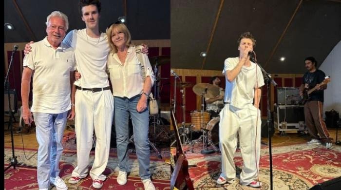 Cruz Beckham 'feels the love' as family supports his musical dreams