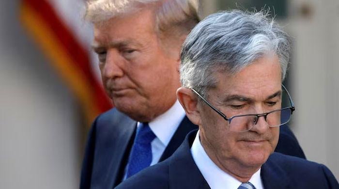 Trump criticises Fed rates, again considers sacking Powell