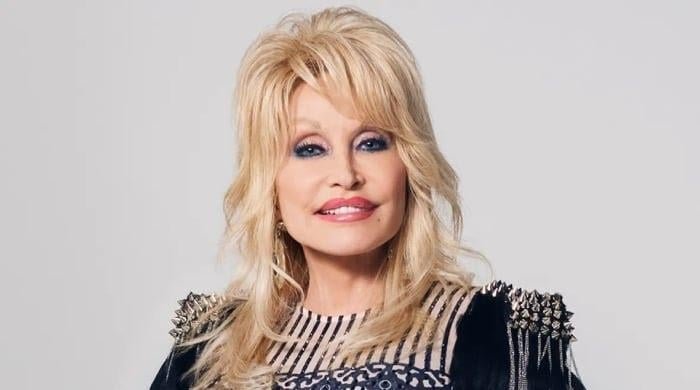 Dolly Parton lights up Vegas after three decades