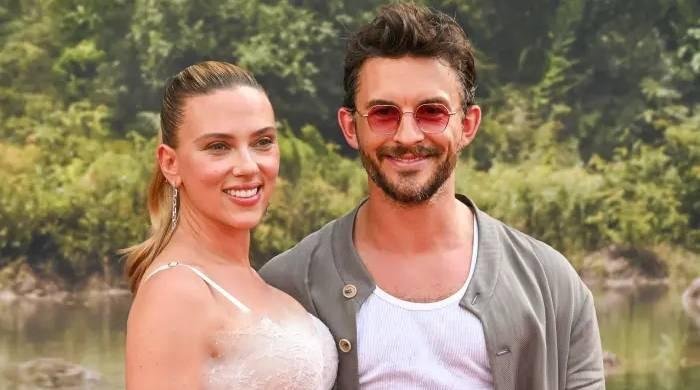 Scarlett Johansson, Jonathan Bailey's chemistry on display at premiere