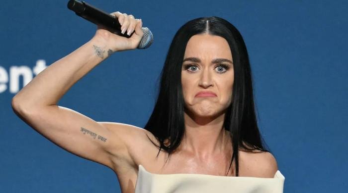 Katy Perry calls 12-year-old fan onstage during show