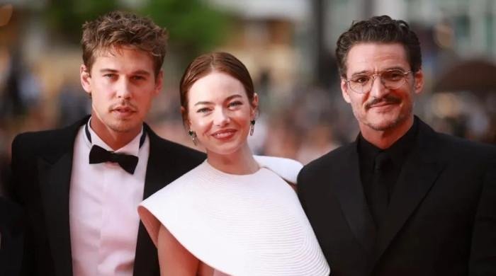 Emma Stone reveals what really happened in viral Cannes red carpet moment
