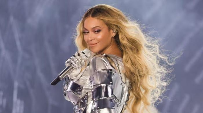 Beyoncé survives MAJOR malfunction during Houston concert
