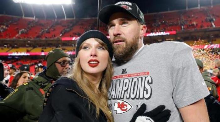 Taylor Swift, Travis Kelce celebrate date night as NFL season draws near