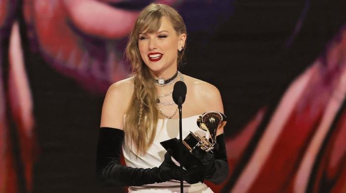 Taylor Swift sparks theories about stepping back into spotlight