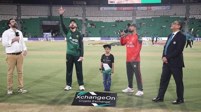 Pakistan win toss, elected to bowl first against Bangladesh
