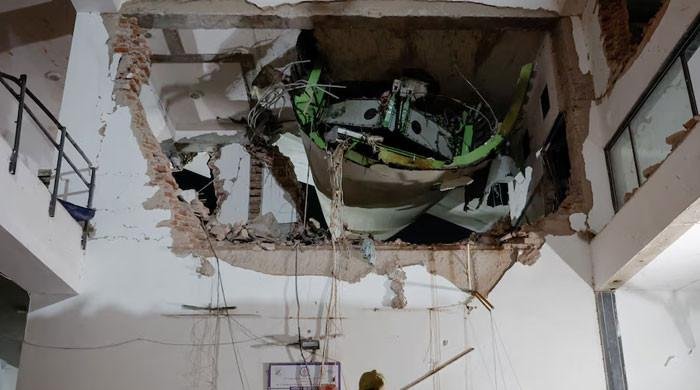 Man claims he flew Air India's ill-fated plane just hours before crash