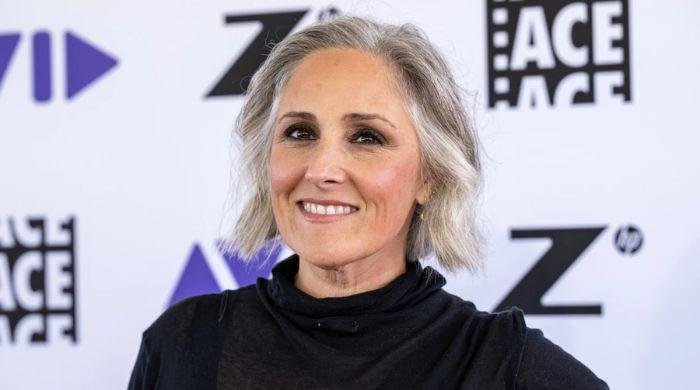 Ricki Lake spills the tea on cosmetic surgery