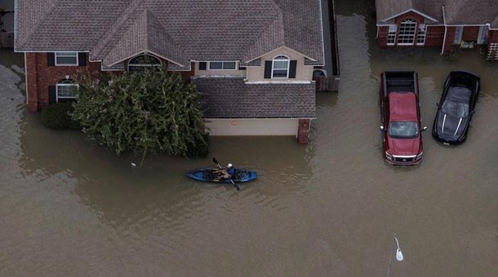 At least 10 dead in flooding in Texas